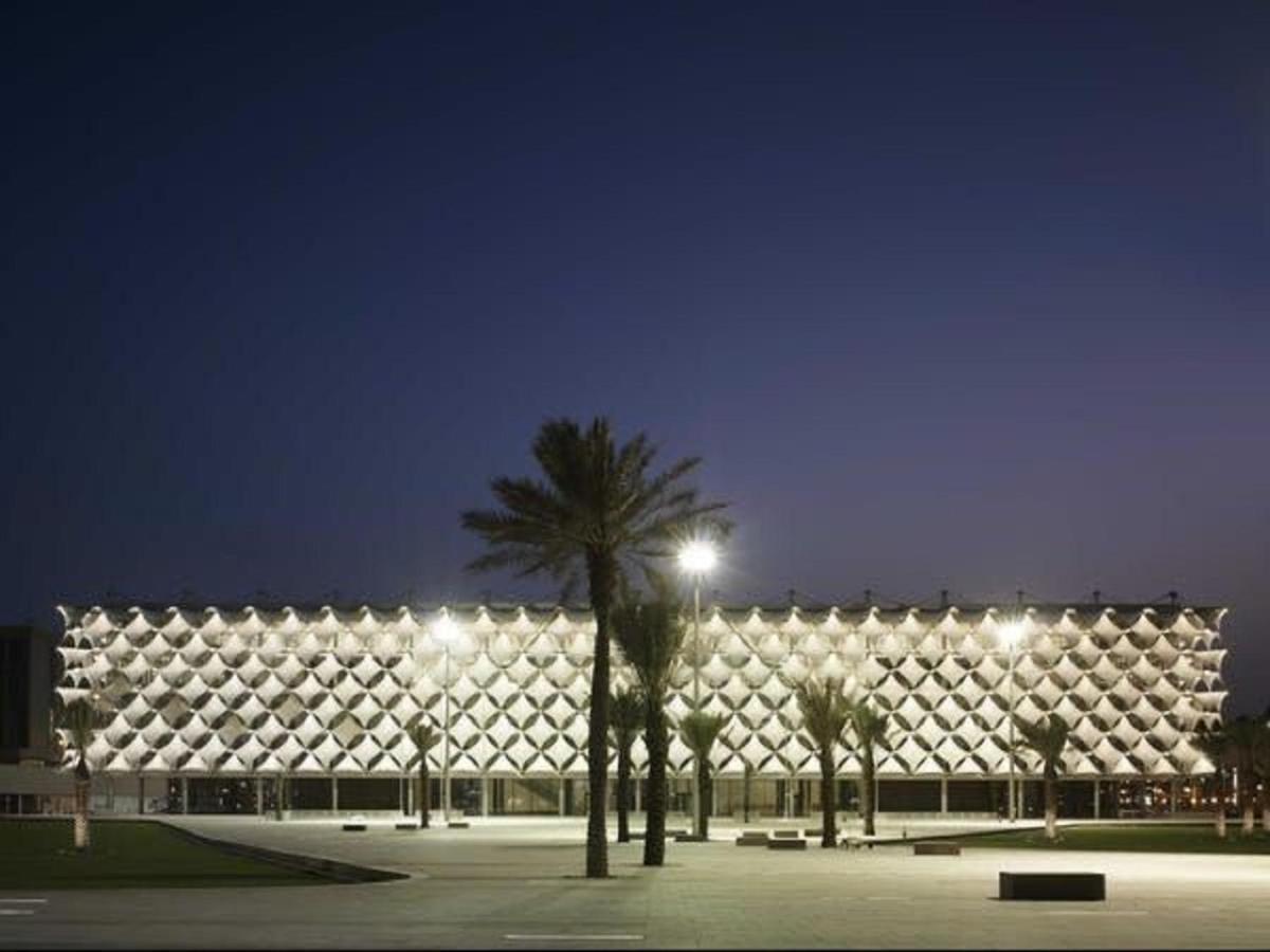 Holiday Inn Riyadh Al Qasr, An Ihg Hotel Экстерьер фото